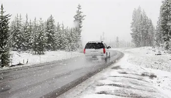 Test zimních pneumatik ACE/GTÜ 2013/2014 o rozměrech 185/60 R15