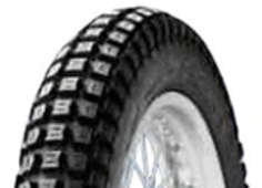 Detail běhounu Pirelli MT 43 Pro Trial 4.00-18 64 P Rear TL M/C