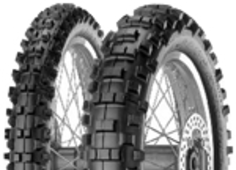 Detail běhounu Metzeler MCE 6 Days Extreme 130/90-18 69 M Rear TT M/C M+S