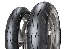 Detail běhounu Metzeler Sportec M5 Interact 110/70 R17 54 H Front TL M/C